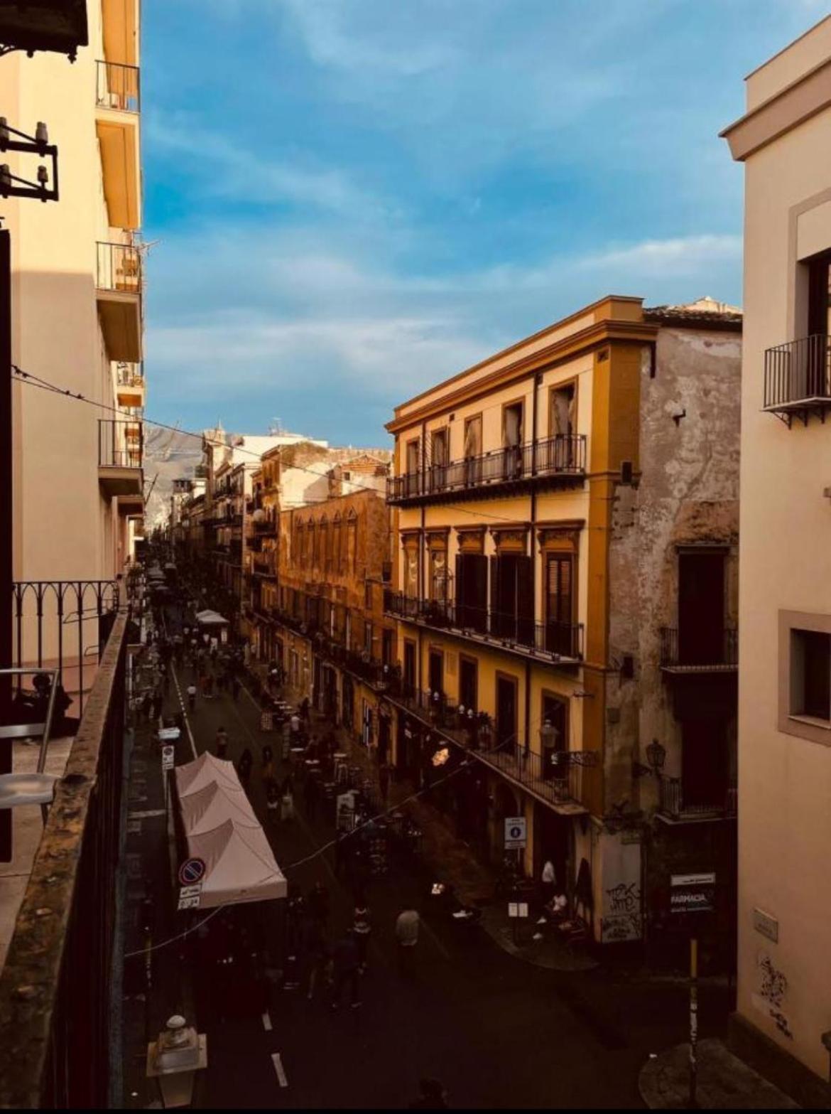 Maqueda Vibes Apartment Palermo Luaran gambar