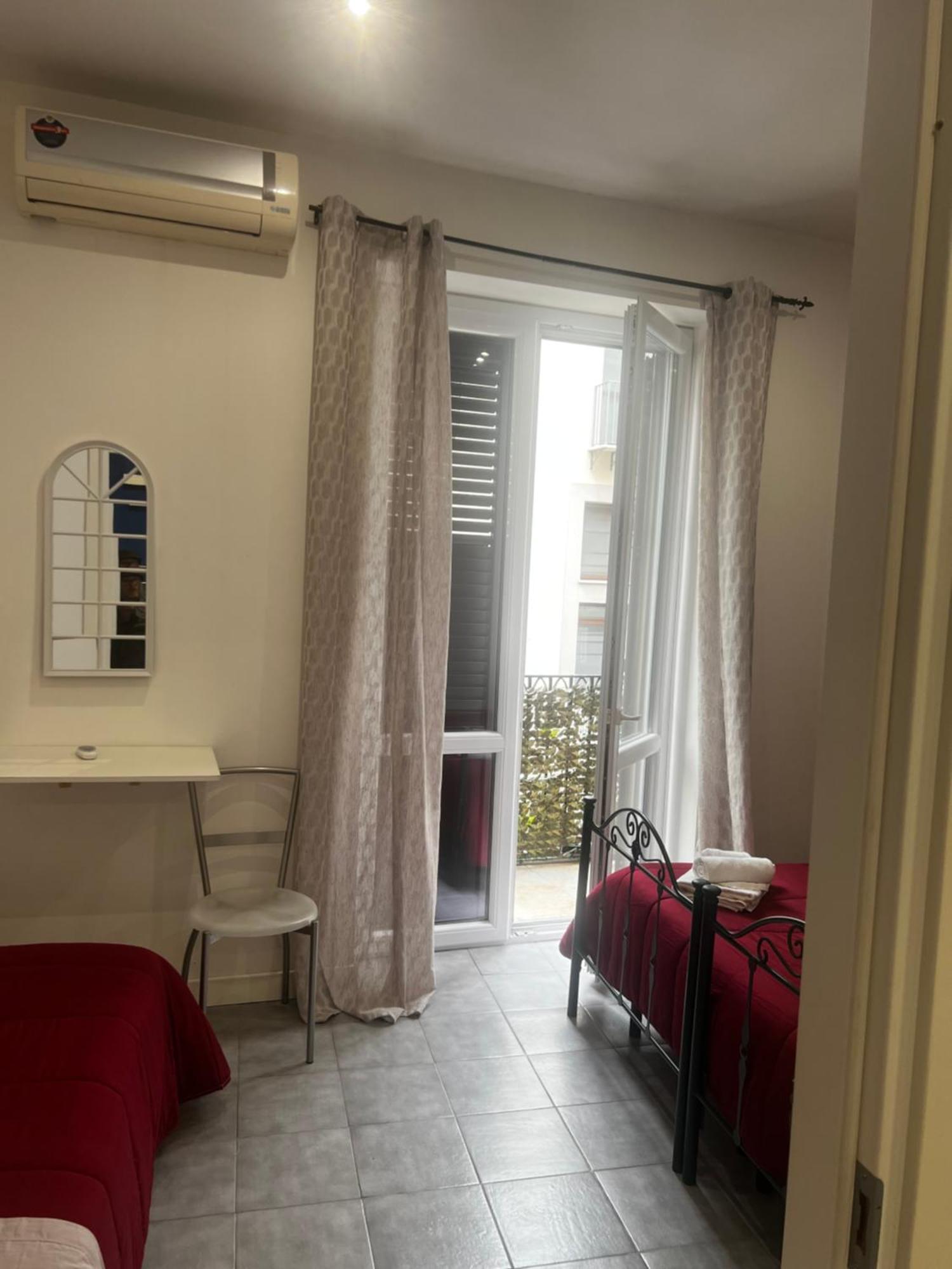 Maqueda Vibes Apartment Palermo Luaran gambar
