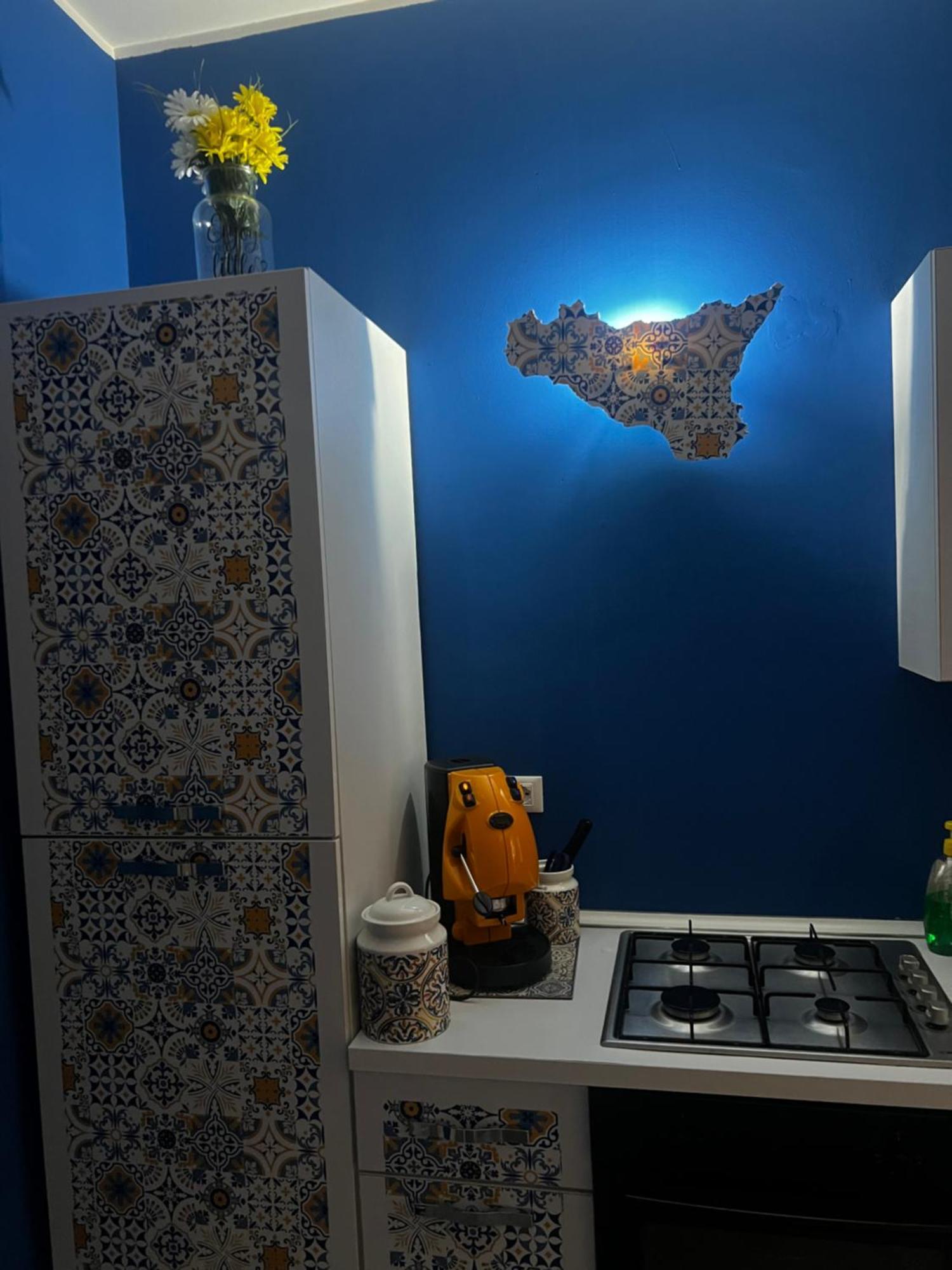 Maqueda Vibes Apartment Palermo Luaran gambar